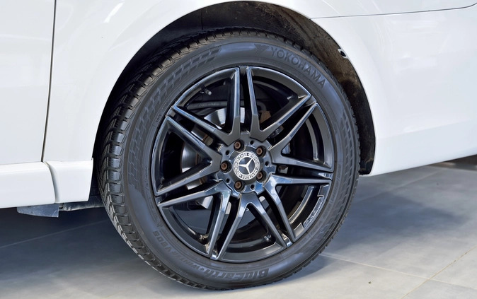 Mercedes-Benz Klasa V cena 233700 przebieg: 157570, rok produkcji 2019 z Końskie małe 742